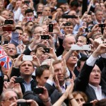 Crowd_Phones